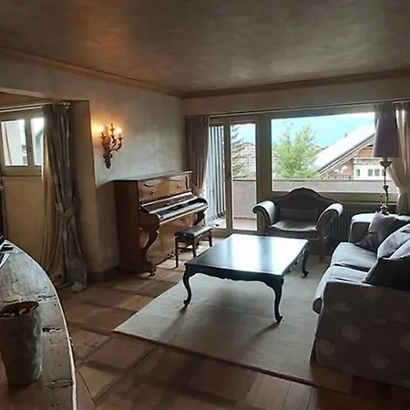 Beautiful Over The Mountain Apartment Crans-Montana